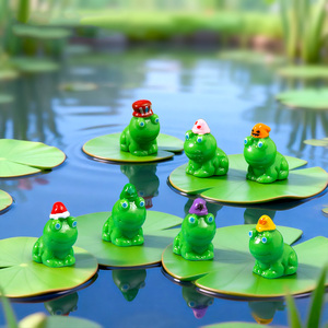 ตุ๊กตากบเรซิ่นขนาดเล็ก 7 แบบ พร้อมหมวกสำหรับตกแต่งสวนเทพนิยาย - Product Image 2