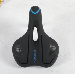 Sillín de <span class=keywords><strong>bicicleta</strong></span> profesional agrandado de cuero PU <span class=keywords><strong>amortiguador</strong></span> de goma suave transpirable impermeable MTB <span class=keywords><strong>asiento</strong></span> <span class=keywords><strong>con</strong></span> agujero - Product Image 1