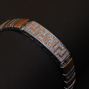 Trend Inspired <b>Silver</b> Bracelet Elegant Jewelry Accessory <b>for</b> Women and <b>Men</b> with Stylish Casual Wear Design - Product Image 4