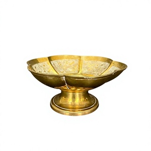 Bol en métal sculpté à la main de style chinois traditionnel, couleur or, plat de service de luxe pour les fêtes, bols décoratifs, vaisselle de mariage - Product Image 1