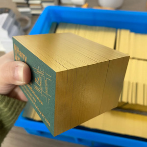 Cartes de visite de luxe avec bordure dorée, estampage à chaud, finition gaufrée/découpée, coins arrondis, papier typographique - Product Image 1