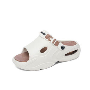 Sandalias de exterior para hombre, antideslizantes para baño, con suela gruesa y acolchada, pantuflas suaves para el hogar. - Product Image 2