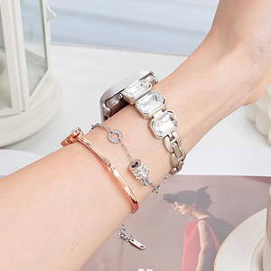 Bracelet de glace en diamant de haute qualité de luxe pour <span class=keywords><strong>Apple</strong></span> IWatchs9 bracelet de montre intelligente S10 produits 9/8/<span class=keywords><strong>7</strong></span>/SE femmes - Product Image 3