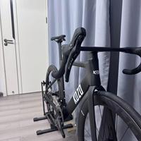 Vélo de route aérodynamique en fibre de carbone KOZO, vente en gros directe d'usine, 700C, frein à disque hydraulique 105, vélo de course OEM