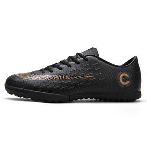 Nouvelles chaussures <span class=keywords><strong>de</strong></span> football pour hommes à coupe basse, pour intérieur/extérieur, avec tige en PVC, semelle intermédiaire en TPR, semelle extérieure en caoutchouc, crampons courts et longs fragmentés pour l'entraînement - Product Image 4