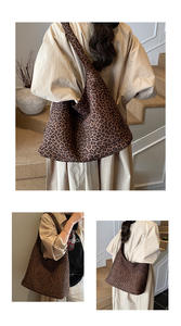 Bolsa <span class=keywords><strong>de</strong></span> Mano Personalizada al por Mayor con Estampado <span class=keywords><strong>de</strong></span> Leopardo para Mujer, Bolsa <span class=keywords><strong>de</strong></span> Hombro <span class=keywords><strong>de</strong></span> Gamuza <span class=keywords><strong>de</strong></span> Gran Capacidad, Bolso <span class=keywords><strong>de</strong></span> Oficina Vintage para Compras - Product Image 3