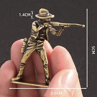 Figurine miniature de soldat cowboy vintage en laiton, jouet en métal antique, statue décorative pour la maison et le bureau, cadeau de collection en gros