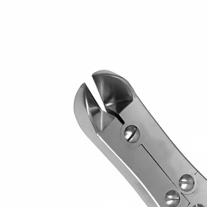Cortador de Alambre Óseo Manual de Acero Inoxidable de Alta Calidad con Certificación CE ORTHO GENIX para Uso Hospitalario con 1 Año de Garantía - Product Image 1