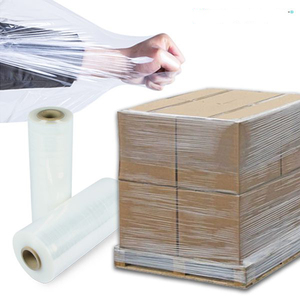Resistente UV imballaggio esterno all'ingrosso nero PE pellicola avvolgente pesante Stretch rotolo di pellicola - Product Image 5