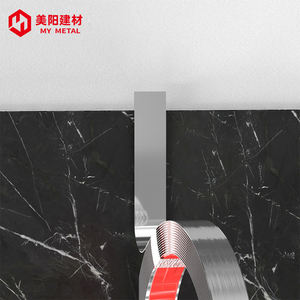 Bande décorative autocollante en métal <span class=keywords><strong>doré</strong></span> effet <span class=keywords><strong>miroir</strong></span> plat 10 mm 201 pour carrelage – Vente en gros - Product Image 5