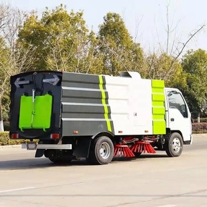 Haute performance Isuzu Howo Faw 4X2 camion <span class=keywords><strong>de</strong></span> nettoyage <span class=keywords><strong>de</strong></span> <span class=keywords><strong>rue</strong></span> 5CBM balayeuse d'aspiration <span class=keywords><strong>de</strong></span> poussière sous vide avec <span class=keywords><strong>bon</strong></span> prix <span class=keywords><strong>de</strong></span> <span class=keywords><strong>pompe</strong></span> à moteur à vendre - Product Image 5