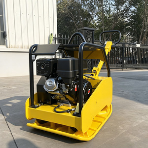 Compacteur à plaques vibrantes pour la construction de routes en asphalte, avec structure renforcée, pour l'entretien et la construction - Product Image 3