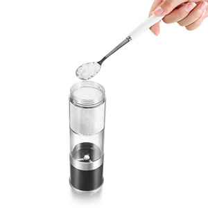 Molinillo de pimienta manual con forma de cilindro, tapa metálica hermética para uso en la cocina MG728B - Product Image 3