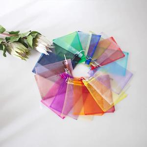 للبيع بالجملة تغليف مجوهرات أورجانزا برباط شبكي شفاف صغير متعدد الألوان من الأورجانزا للسلع الصغيرة بسعر الجملة - Product Image 2