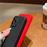 Étui de téléphone de haute qualité en silicone souple magnétique, étanche, antichoc, tendance streetwear pour 17 Pro Max, logo personnalisé