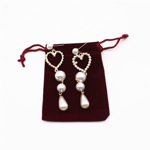 Pochette de voyage personnalisée en velours et daim avec cordon de serrage pour bijoux, montres, colliers et pierres précieuses – Petit emballage - Product Image 2