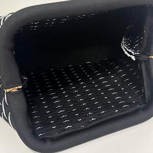 กระเป๋าถักลายทางแฟชั่นใหม่ สำหรับใช้ในชีวิตประจำวัน ใส่เครื่องสำอางหรือของใช้ชิ้นเล็กๆ กระเป๋าคลัทช์ถัก 3 มิติ - Product Image 6