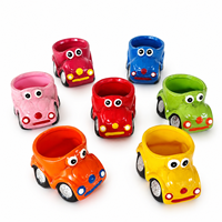 Pot de fleurs en céramique en forme de voiture de dessin animé mignon et contemporain, support pour plantes succulentes, décoration vintage pour bureau et maison, cadeau