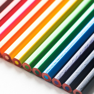 Set di 12/24 Matite Colorate in Confezione di Legno per Scuola, Ufficio, Disegno e Scrittura - Product Image 3