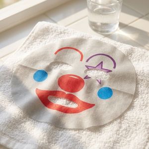 Mascherina Facciale Personalizzata con Stampa Fantasia, Divertente e Pronta per Selfie, in Tessuto con Cartoni Animati, Inchiostro per Alimenti, Substrato in Tessuto Non Tessuto Sicuro - Product Image 2