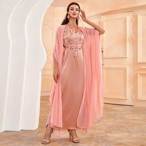 Robes de soirée Abaya de luxe avec broderie de perles vente en gros de poudre de corail deux ensembles de <span class=keywords><strong>robe</strong></span> musulmane du Moyen-Orient pour gros travailleurs - Product Image 3