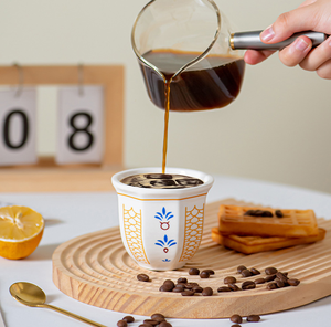 Juego de Tazas de Café Árabe de Porcelana Premium con Diseños Florales Geométricos Sutiles, Apto para Lavavajillas y Microondas, para Amantes del Café y Fiestas - Product Image 6