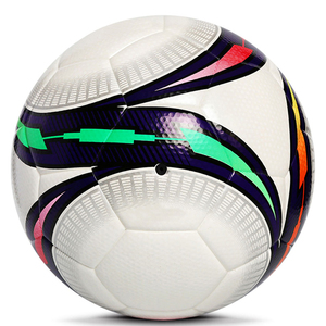Ballon de football thermocollé durable pour entraînement et matchs en académie, ballon de football thermocollé OEM pour matchs. - Product Image 4