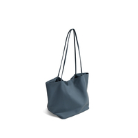 Sac fourre-tout de luxe style The Row pour femme, en peau de mouton douce teinte à l'eau, grand sac à bandoulière, sac hobo minimaliste en cuir