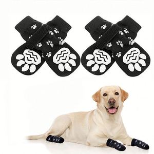 Chaussettes antidérapantes souples pour chien, contrôle de la traction pour l'intérieur sur sols en bois dur, protection des pattes d'hiver pour animaux de compagnie, chaussettes antidérapantes pour chien avec sangles - Product Image 1