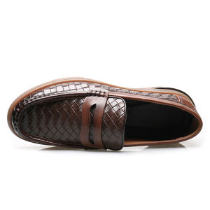 รองเท้าหนังลำลองแฟชั่นสำหรับผู้หญิง สวมใส่สบาย เหมาะสำหรับธุรกิจและโอกาสทั่วไป รองเท้าแบบสวม - Product Image 2