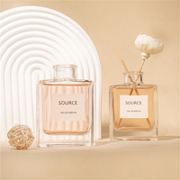 Bouteilles de diffuseur à roseaux en verre carrées vides de 100 ml avec logo personnalisé de luxe pour la décoration de la maison et l'aromathérapie