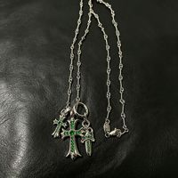 Collier à double épée incrusté de diamants, élégant et polyvalent, tendance et personnalisé pour les couples