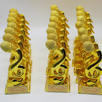 Trophée en résine synthétique FBA, design créatif en forme de microphone, motif artisanal moderne, récompense de compétition en cristal.