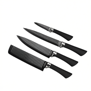 Ensemble de couteaux Myrva, 4 pièces, acier inoxydable, bord dentelé, manche noir, couteaux de cuisine - Product Image 1