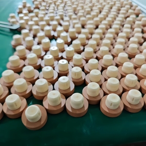 Tùy chỉnh t-loại gỗ Bìa <span class=keywords><strong>Wine</strong></span> Bottle Stopper 19.4/30 mét thân thiện với môi nút chai cho Whisky & vodka nhà máy bán hàng trực tiếp - Product Image 2