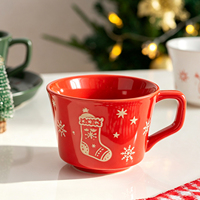 Tasses en céramique sur le thème de Noël, rouge, vert, blanc, motifs en relief créatifs, cadeaux atmosphériques pour le Nouvel An, tasses à café en céramique