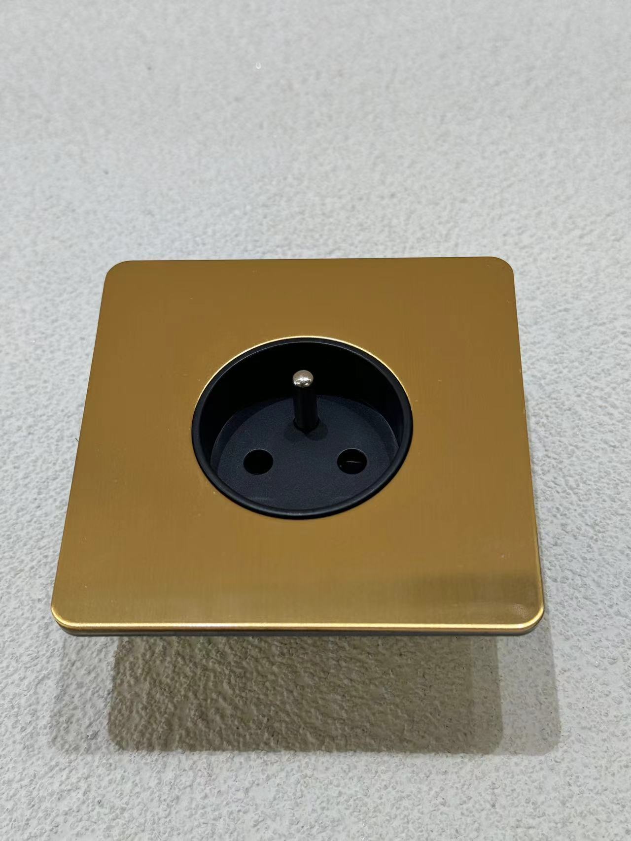 French socket