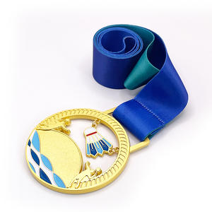 Porte-médaille moderne cadre verre personnalisé religieux rubans miraculeux pour Football Badminton Awards attribution personnaliser - Product Image 4