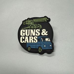 Écusson personnalisé en PVC souple 3D, en caoutchouc ou silicone, avec logo en relief pour vêtements, patch transparent thermocollant en PVC, écussons de dessin animé en PVC pour chapeaux - Product Image 1