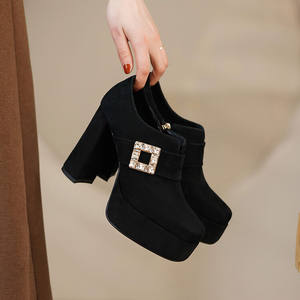 รองเท้าออกซ์ฟอร์ดหนังวัวแท้สำหรับผู้ชาย รุ่น S0068X ตกแต่งมุกปักลายขอบเปิด ดีไซน์ทันสมัยสำหรับฤดูใบไม้ร่วง เหมาะสำหรับเจ้าบ่าว - Product Image 6