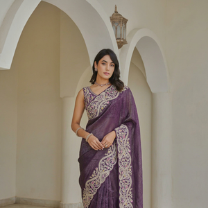 Sari de organza morado oscuro con bordado floral elaborado y blusa para mujer, ropa tradicional india para bodas. - Product Image 3