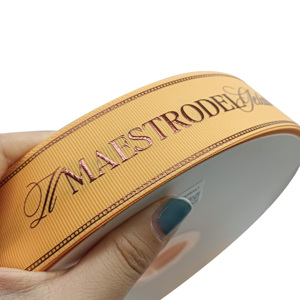 Op maat gemaakte grosgrain lintrollen met roségouden logo, decoratief bedraad lint voor Valentijnsdag - Product Image 2
