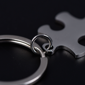 Biểu tượng tùy chỉnh câu đố cặp <span class=keywords><strong>Keychain</strong></span> thăng hoa kim loại thép không gỉ mua sắm giỏ hàng mã thông báo móc khóa cho quà tặng - Product Image 3