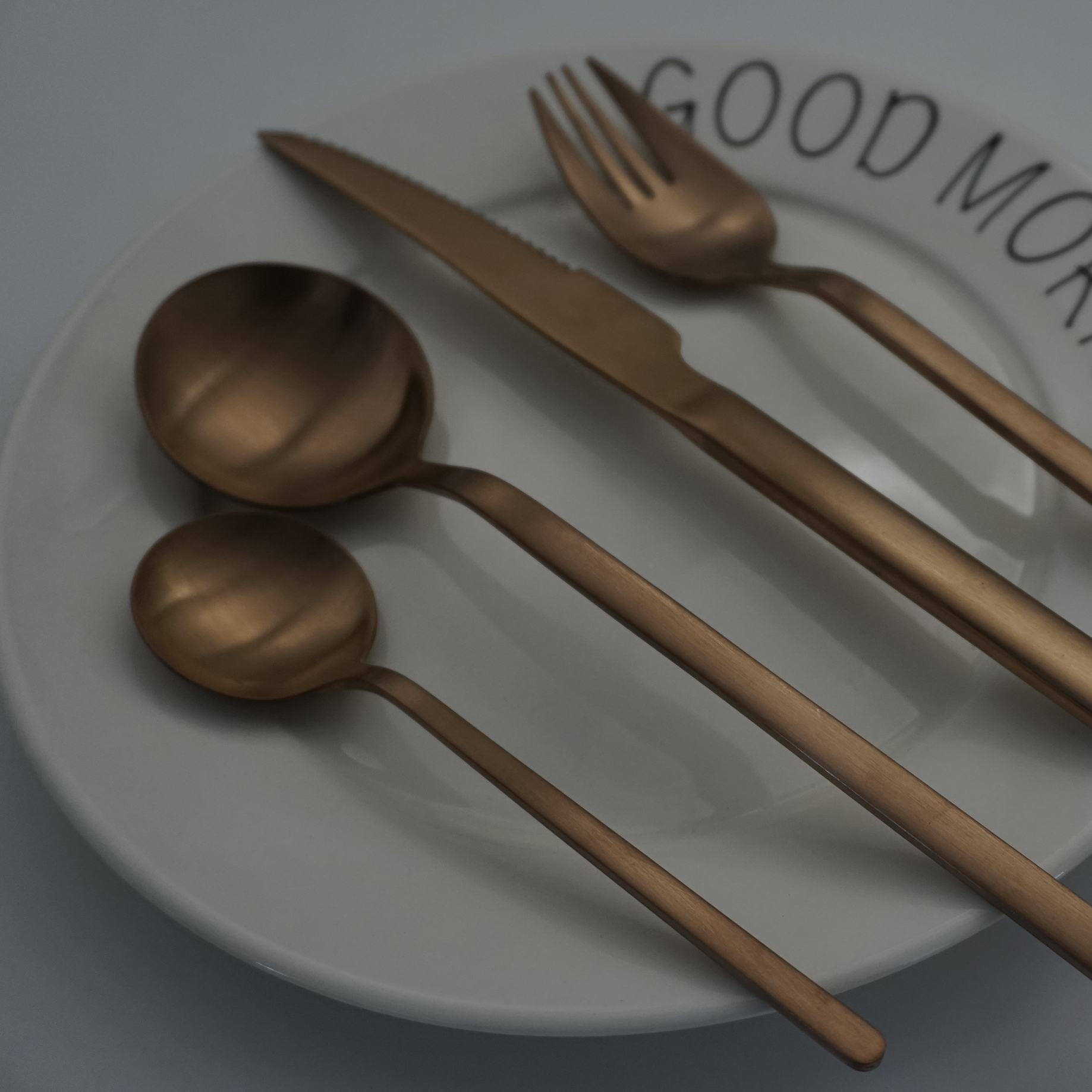 Customized Color Rose Gold Stainless Steel Wedding 4-Piece Cutlery Set Matte Finish Modern Design Custom Logo Spoon Fork Custom