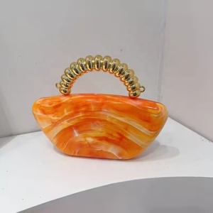 Pochette rigide <span class=keywords><strong>en</strong></span> acrylique marbré pour femme avec poignée supérieure à perles dorées, sac de soirée et bandoulière amovible - Product Image 2