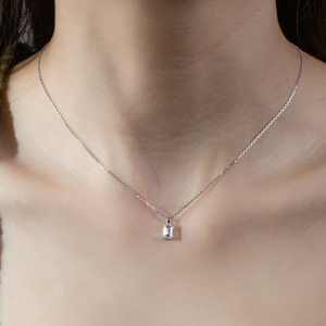 Listo para enviar MSN-953 Collar de diamantes cultivados en laboratorio para mujer, con forma de esmeralda de 1 quilate, en oro blanco de 9 quilates - Product Image 4