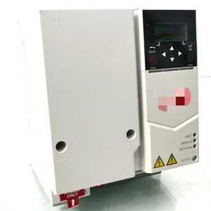 Plc Stuk Gloednieuwe Originele ACS380 Frequentieomvormer ACS380-040N-25A0-<span class=keywords><strong>2</strong></span> - Product Image 1