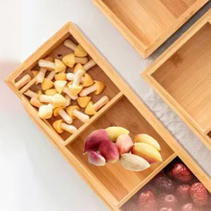 Caja creativa de bambú y madera para frutos secos, bandeja de bambú con compartimentos para sala de estar, caja de almacenamiento para aperitivos y frutos secos, personalizable. - Product Image 1