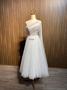 Elegante Vestido de Noche para Mujer con un Solo Hombro, Corte en A, de Seda y Chifón, con Decoración de Pedrería de Alta Gama - Product Image 2