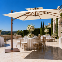 Parasol Cantilever Commercial en Alliage d'Aluminium avec Manivelle et Réglage d'Inclinaison pour Hôtels, Complexes Hôteliers, Restaurants, Fournisseur Extérieur OEM